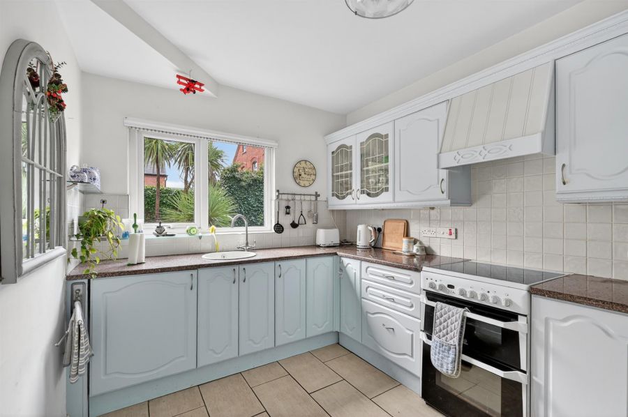 Flat 2, 268 Lisburn Road