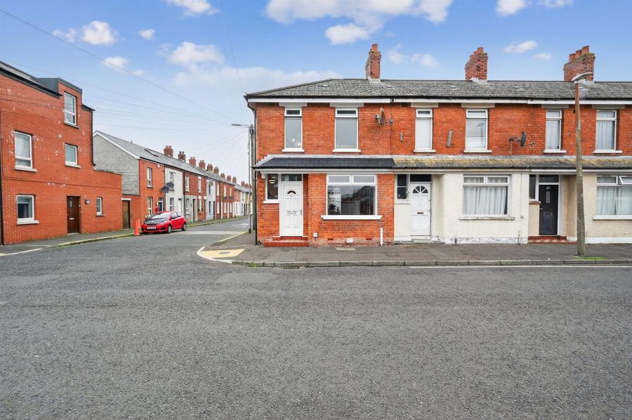65 Frenchpark Street