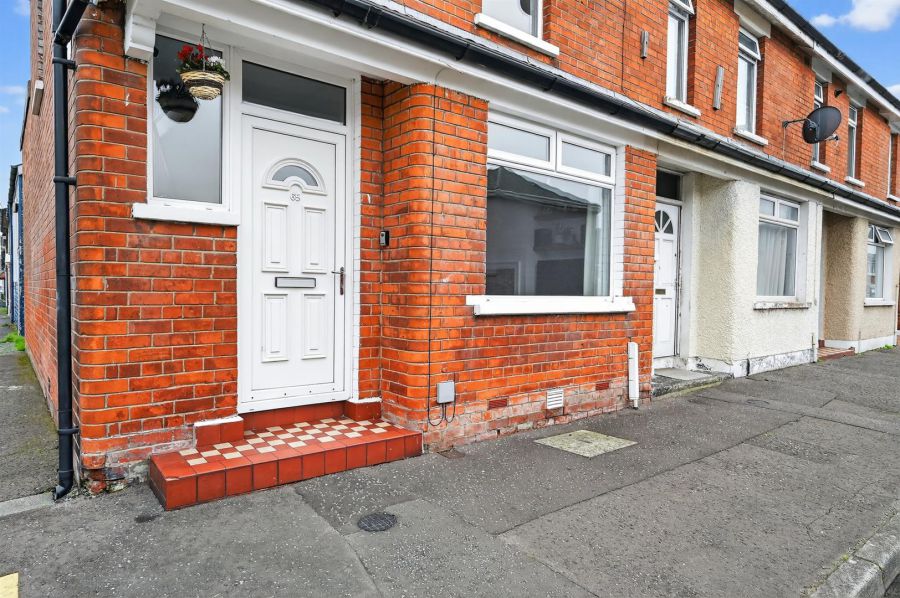 65 Frenchpark Street