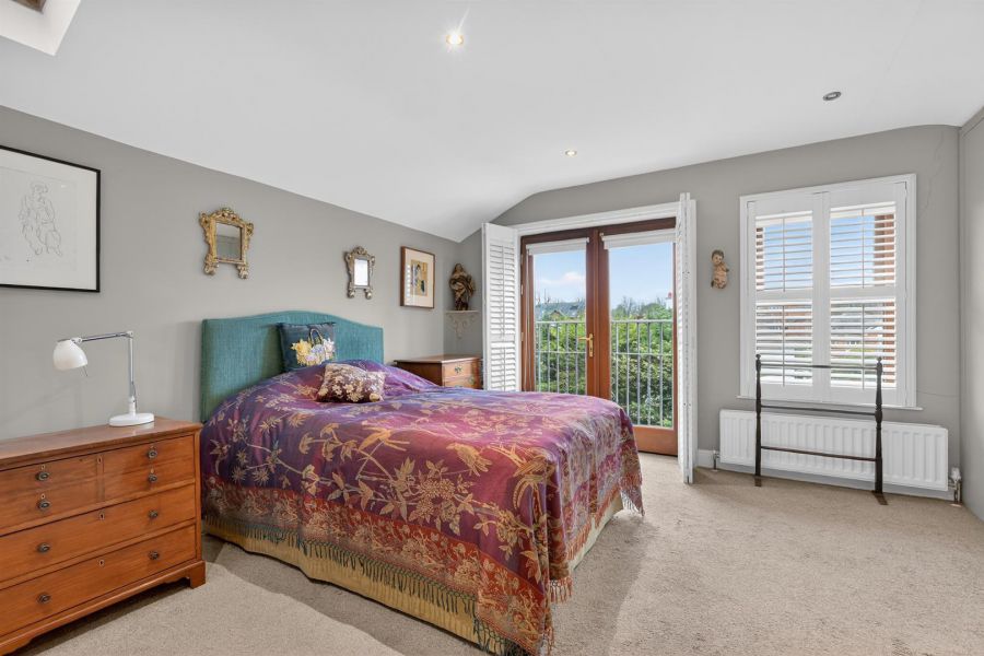 Apt 7, 81 Osborne Park