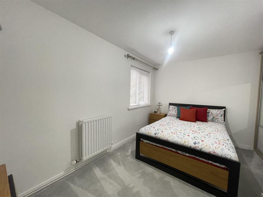 Apt 12 Kings Court