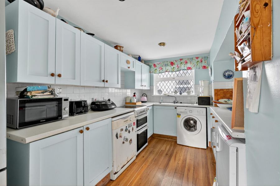 12 Finaghy Park Central