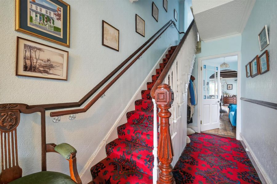 12 Finaghy Park Central