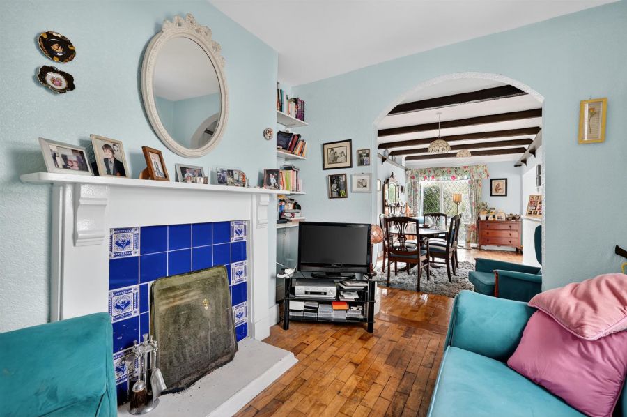 12 Finaghy Park Central