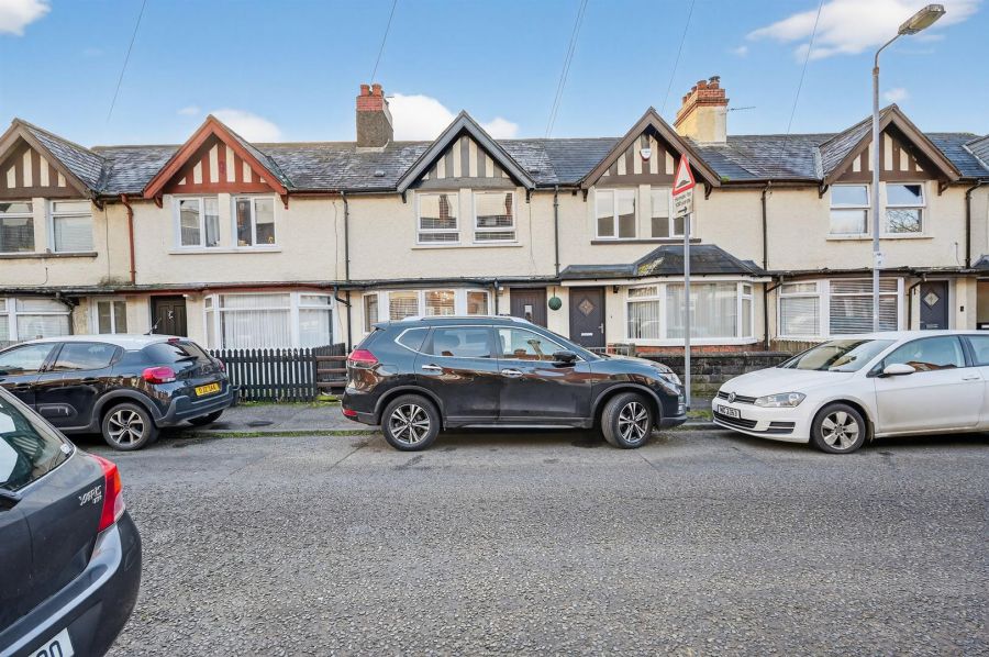 72 Ulsterville Gardens