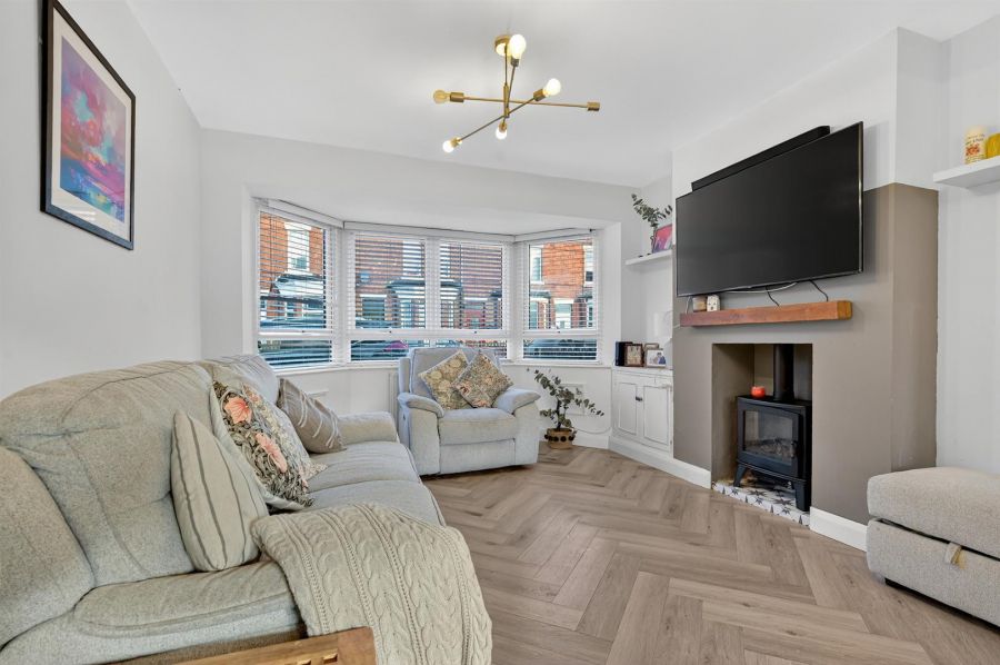 72 Ulsterville Gardens