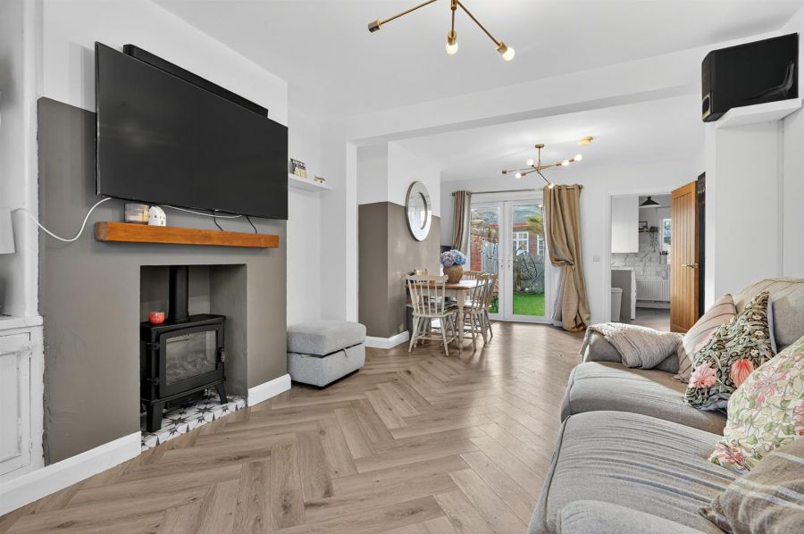 72 Ulsterville Gardens