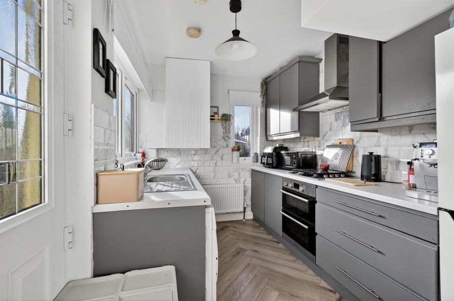 72 Ulsterville Gardens