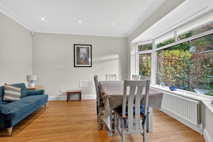 20 Marlborough Park Cross Avenue