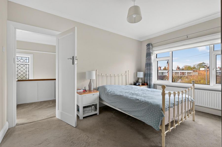 20 Marlborough Park Cross Avenue