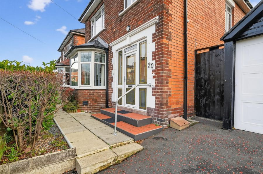 20 Marlborough Park Cross Avenue