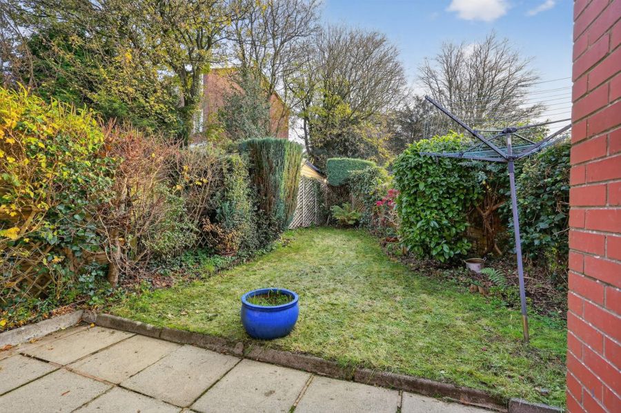 20 Marlborough Park Cross Avenue