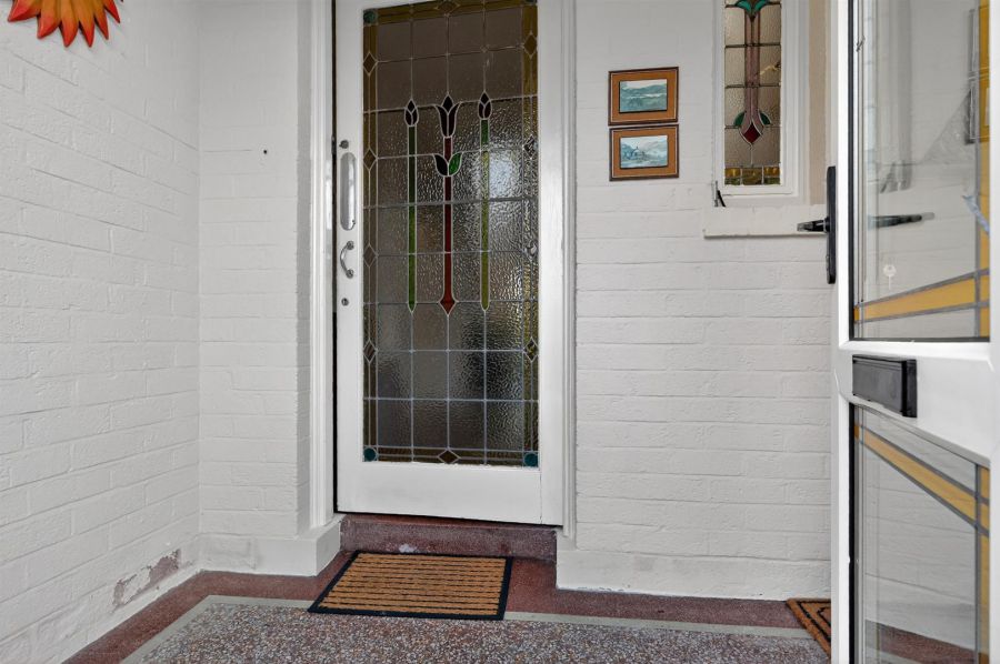 20 Marlborough Park Cross Avenue