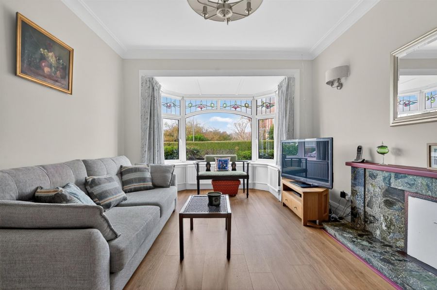 20 Marlborough Park Cross Avenue