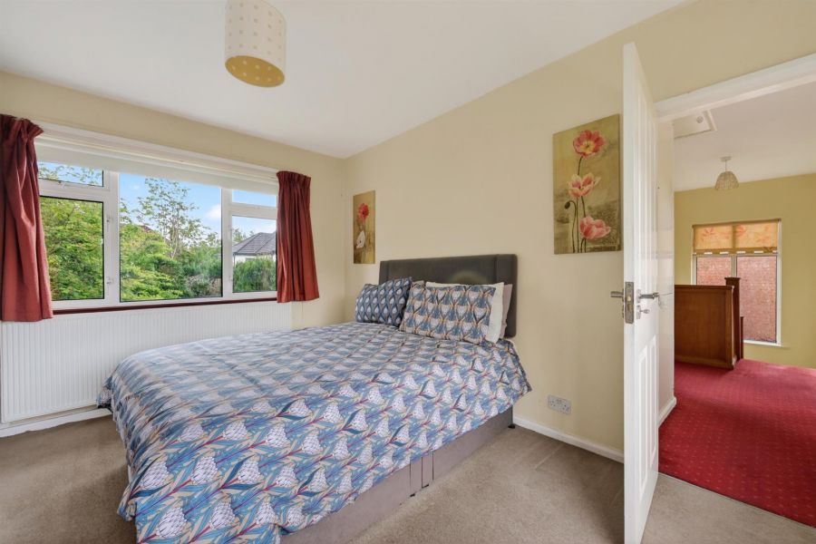 33 Dorchester Park