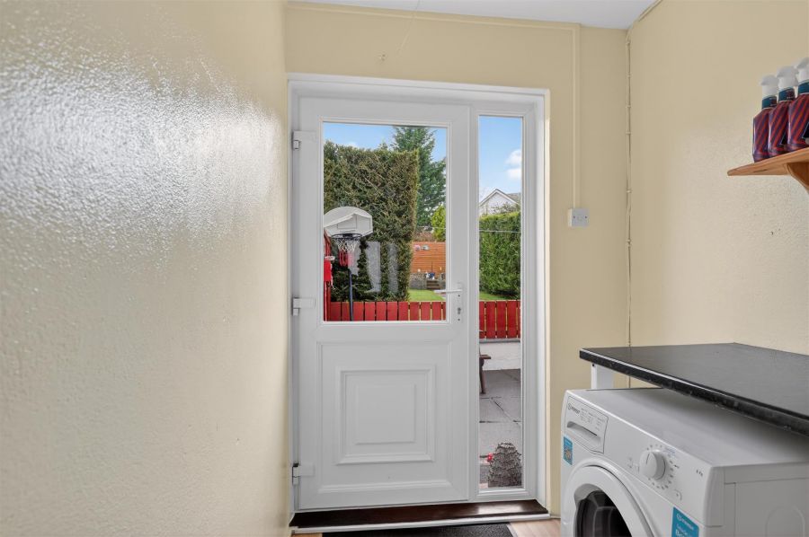 20 Hillmount Gardens