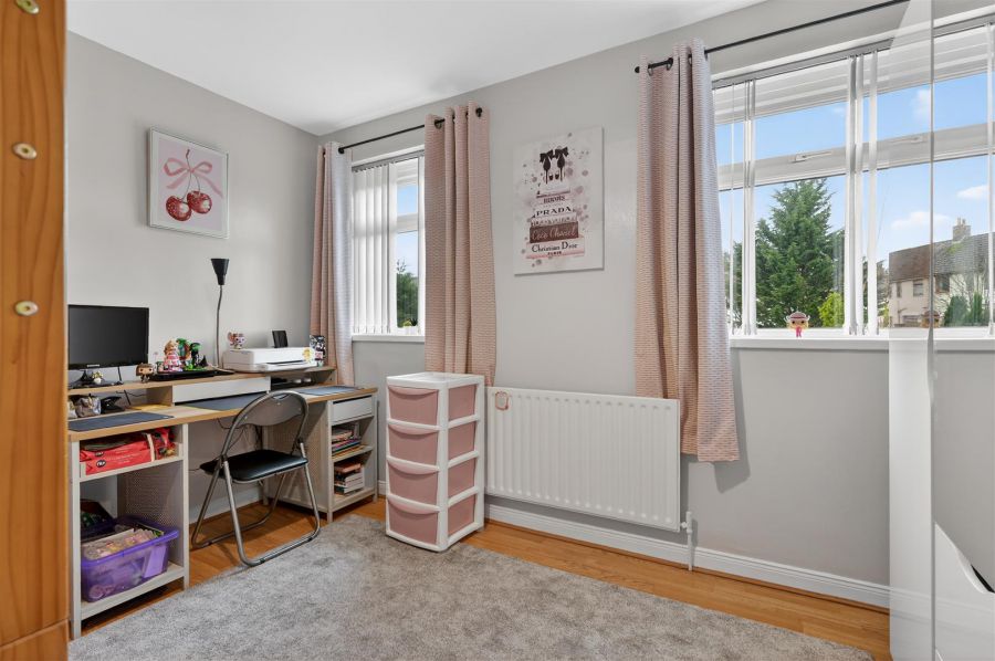 20 Hillmount Gardens