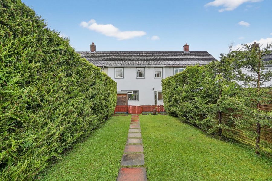 20 Hillmount Gardens