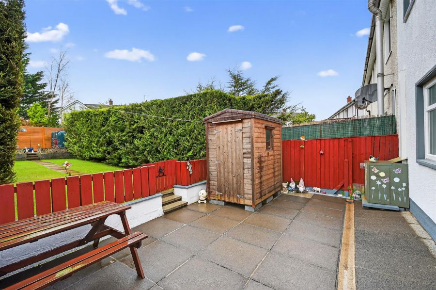 20 Hillmount Gardens