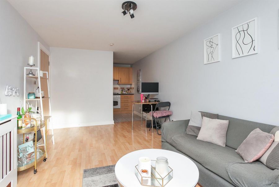 509 Margarita Plaza, 81 Adelaide Street