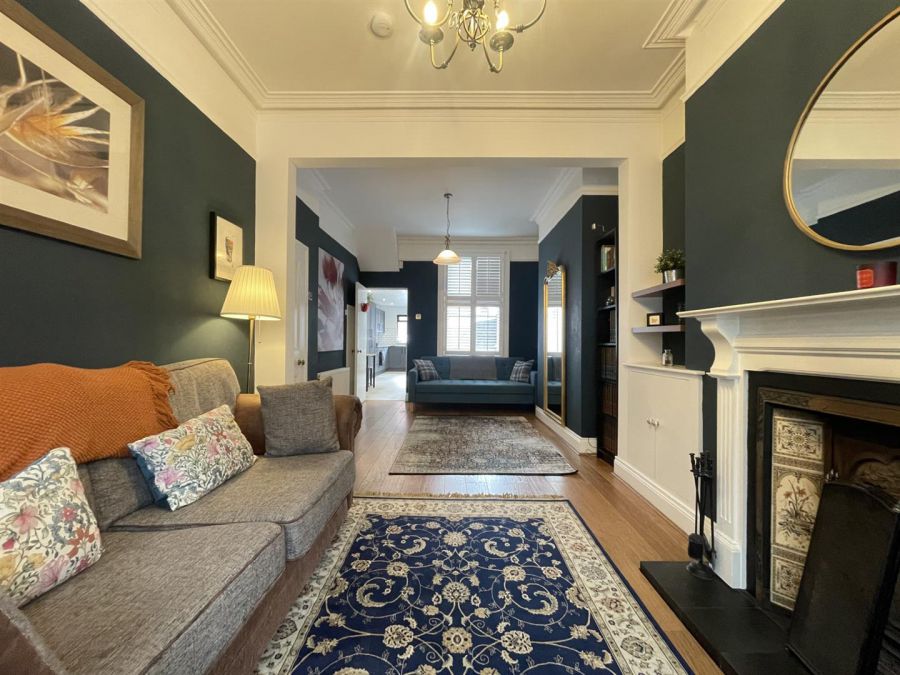 12 Adelaide Avenue, Lisburn Road