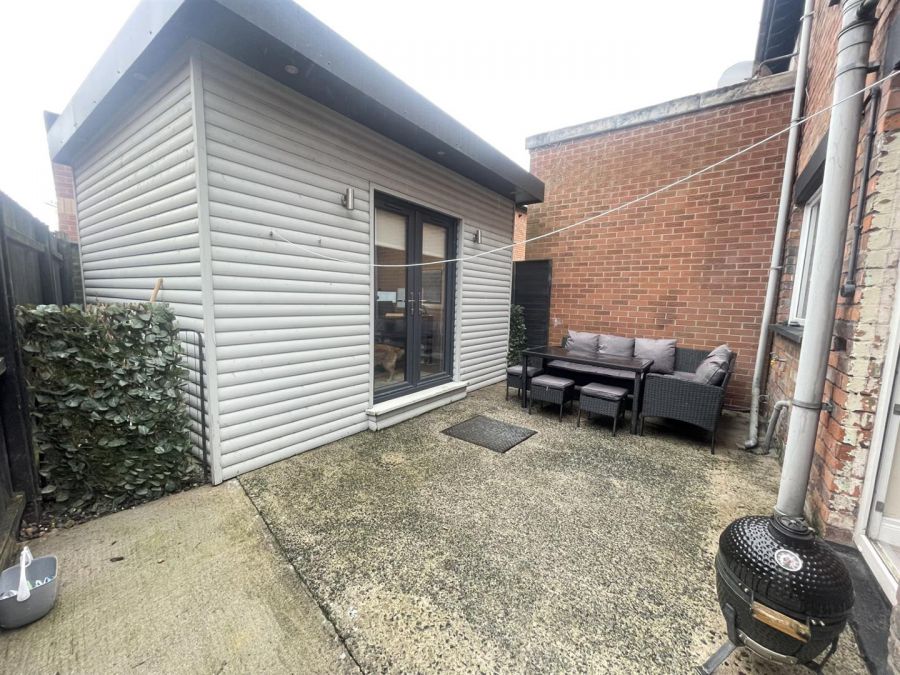 70 Northbrook Street