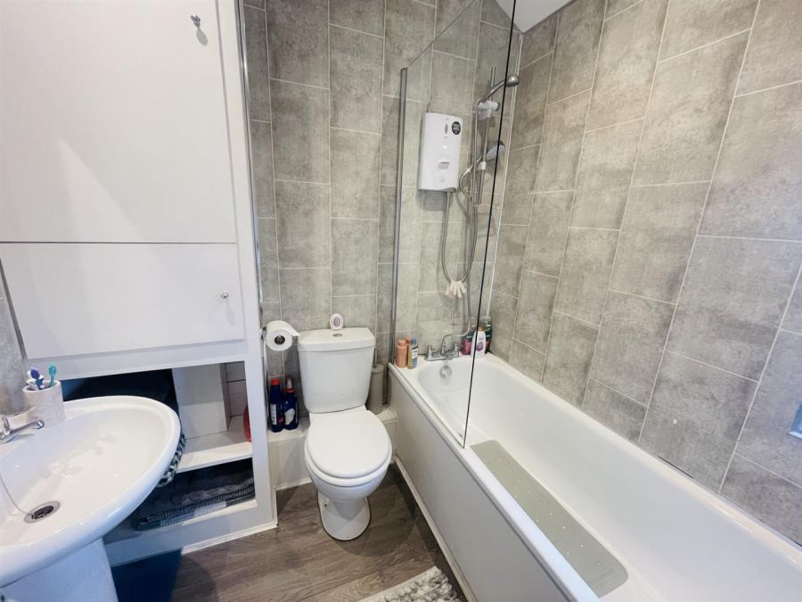 70 Northbrook Street