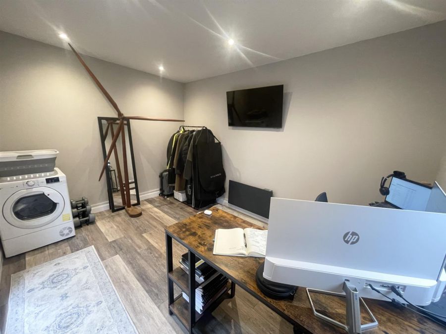 70 Northbrook Street