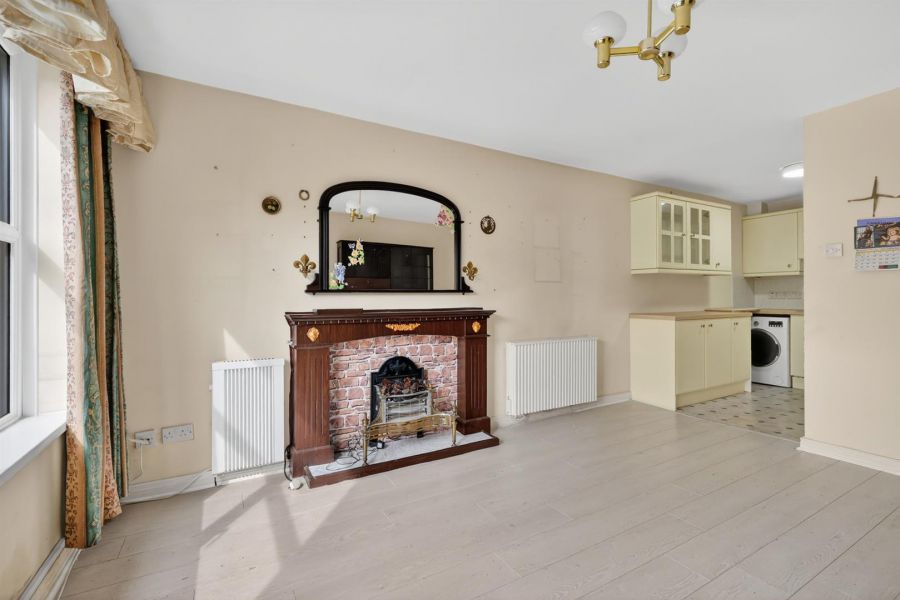 Flat 8, Sans Souci Manor Sans Souci Park