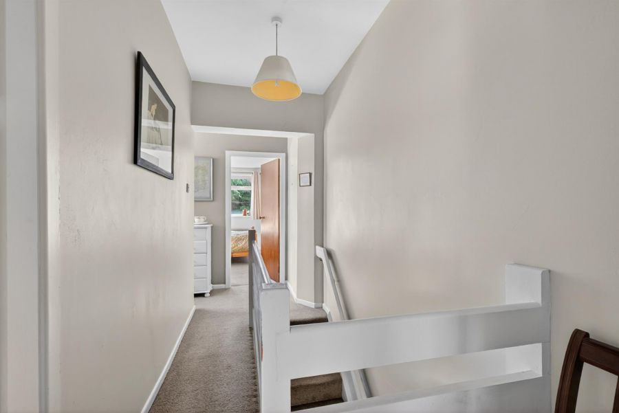 2 Marlborough Gardens