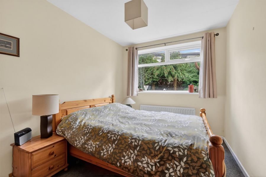 2 Marlborough Gardens