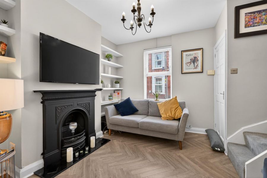 27 Hugh Street, Lisburn Road