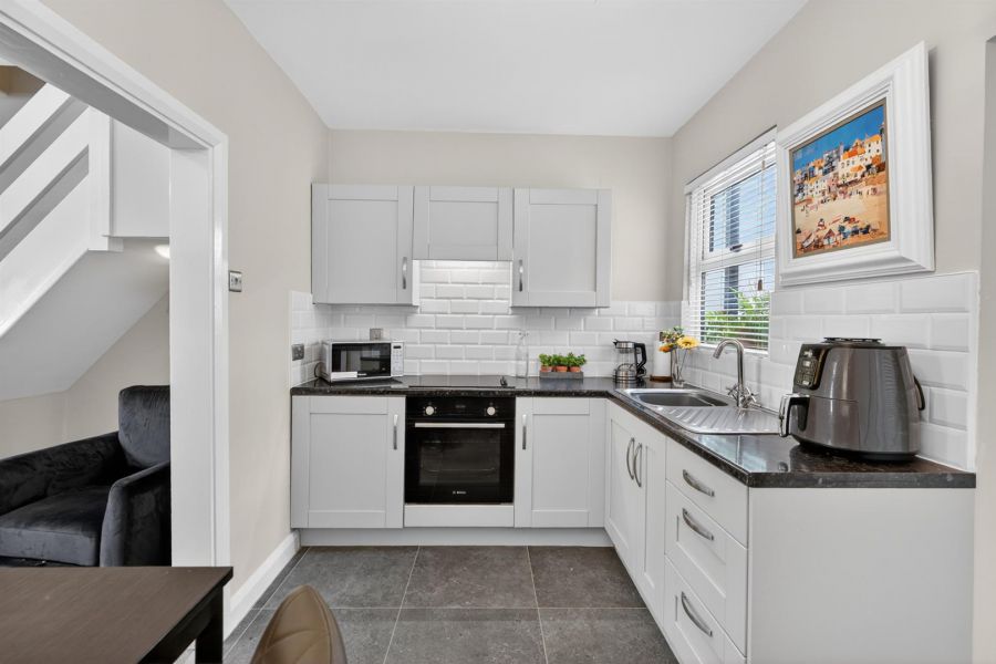 27 Hugh Street, Lisburn Road