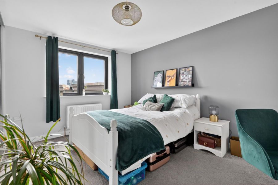 Apt 6, 1 Utility Street