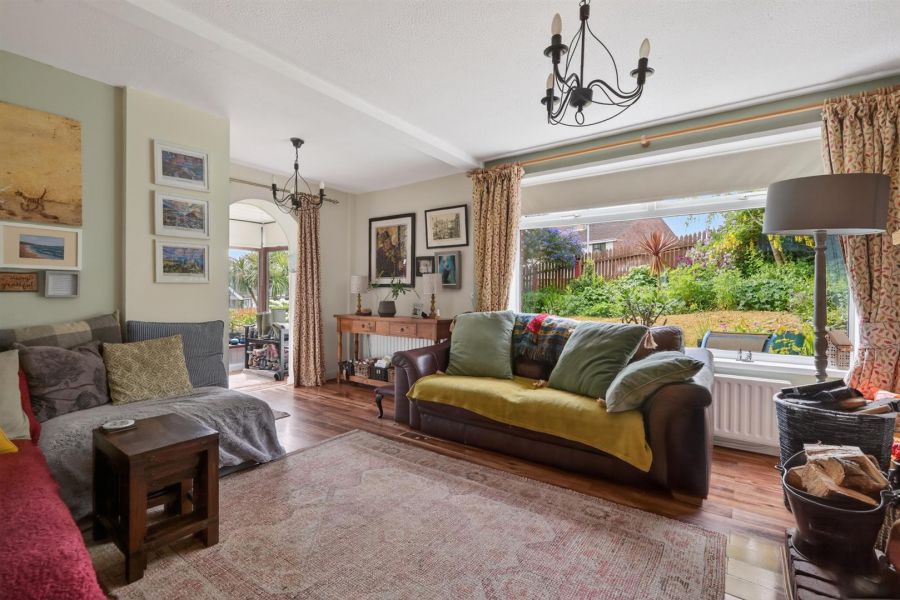 27 Glendun Park