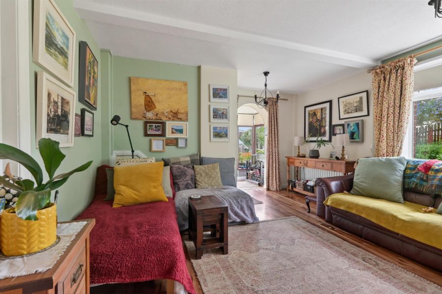 27 Glendun Park