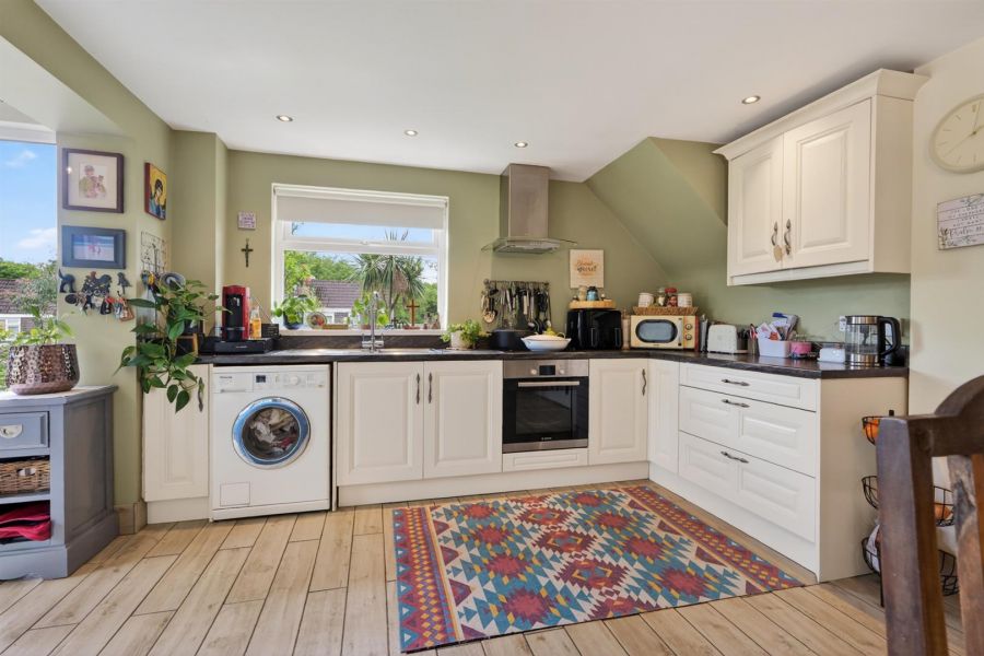 27 Glendun Park