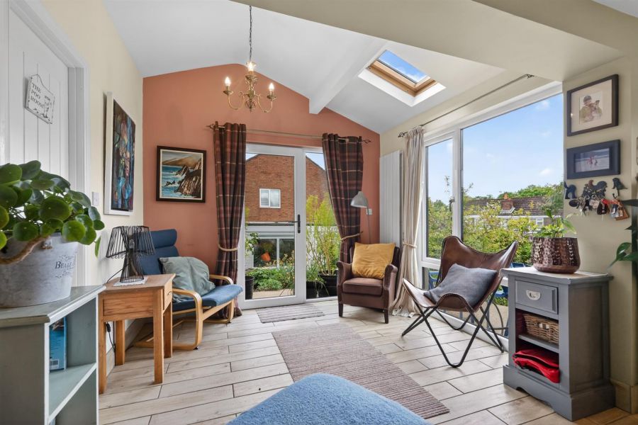 27 Glendun Park