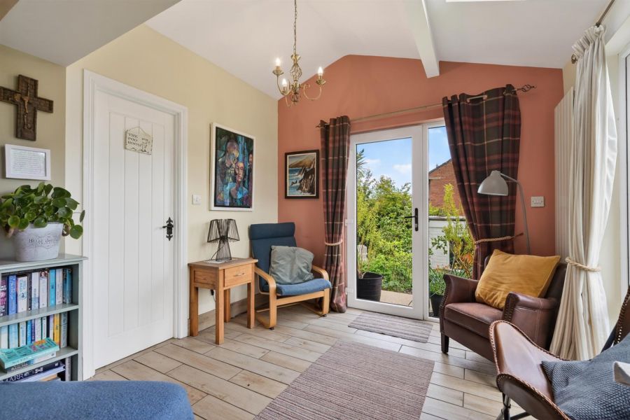 27 Glendun Park