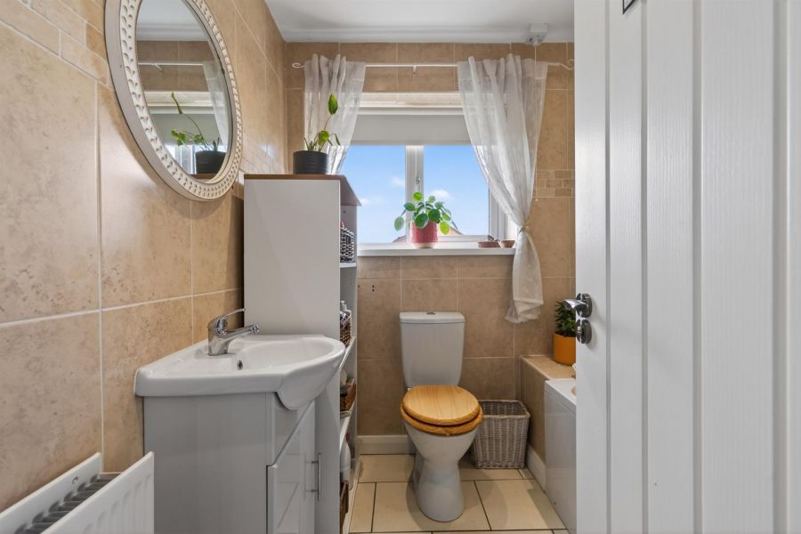 27 Glendun Park