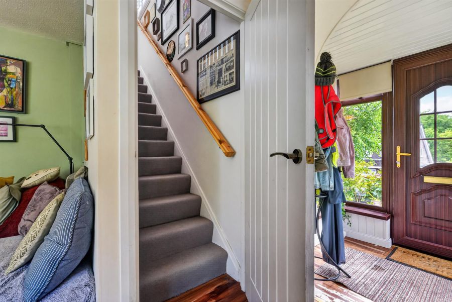 27 Glendun Park