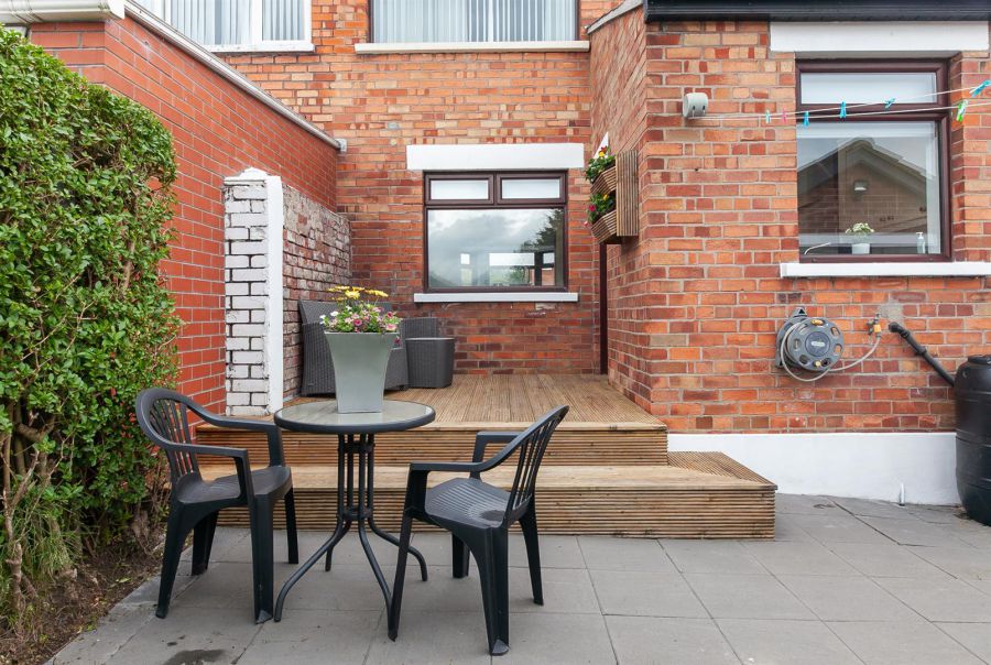 22 Locksley Gardens