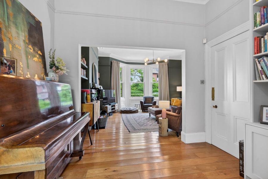 57 Myrtlefield Park