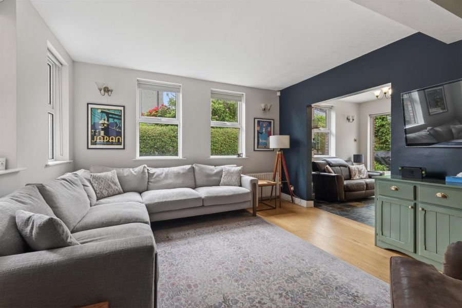 57 Myrtlefield Park