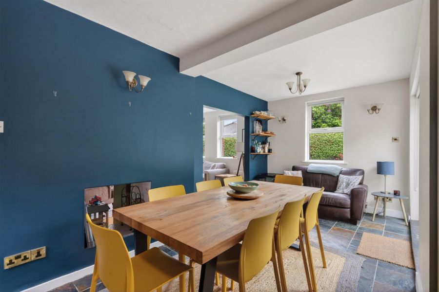 57 Myrtlefield Park