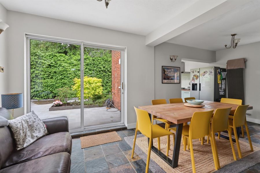 57 Myrtlefield Park