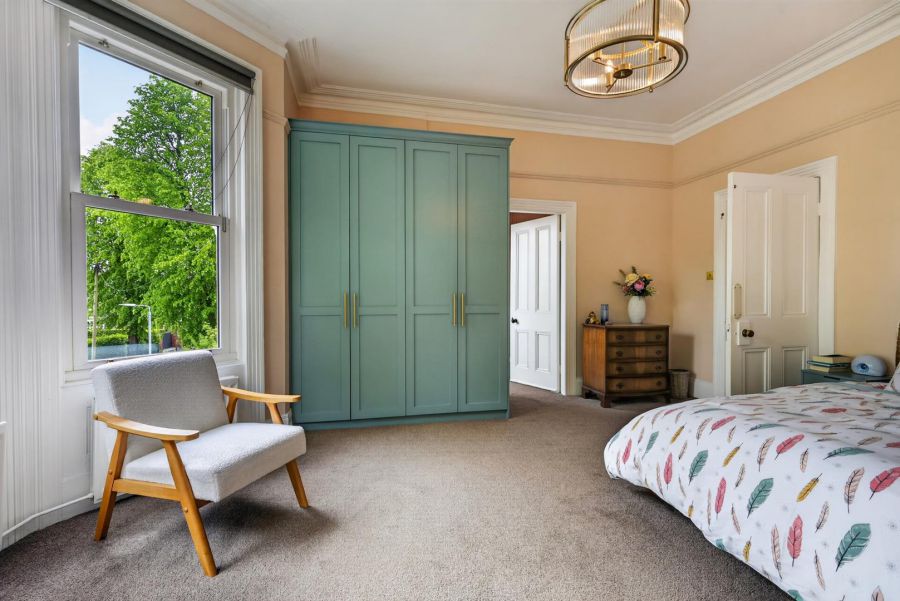 57 Myrtlefield Park
