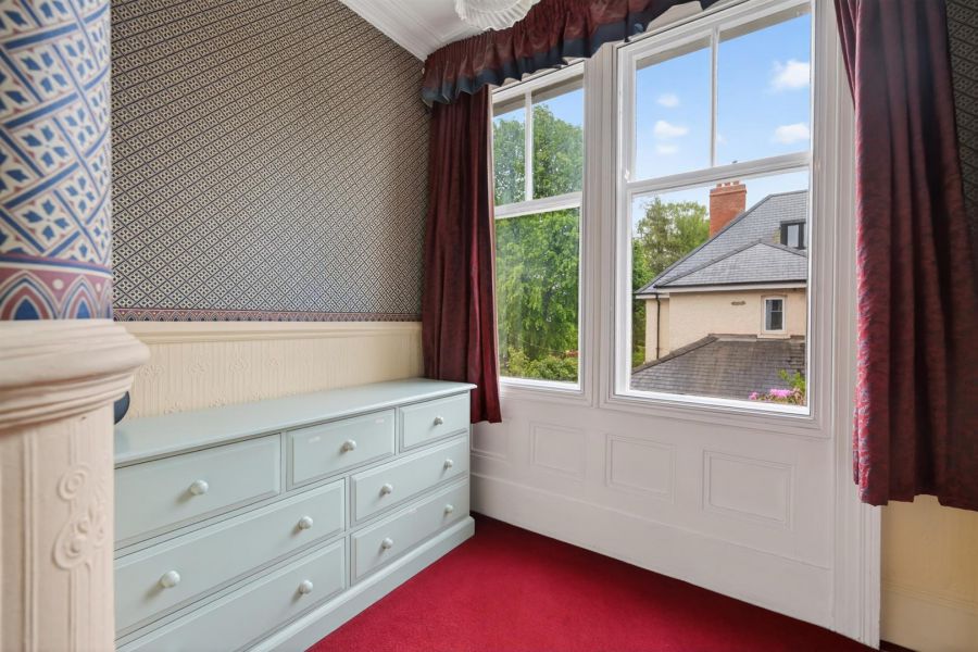 57 Myrtlefield Park