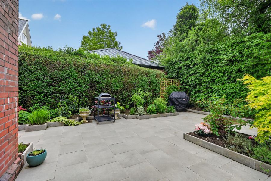 57 Myrtlefield Park