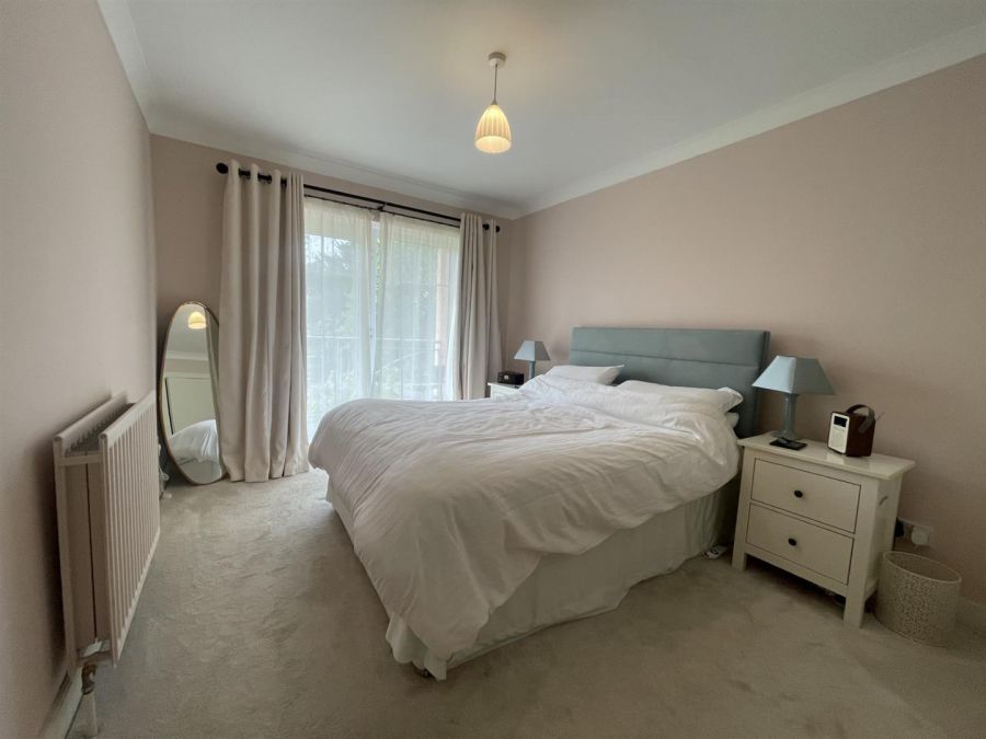 Apt 14 Danesfort